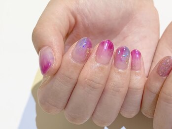 ネイルズ ララ(nails Lala)/透け感カラー。