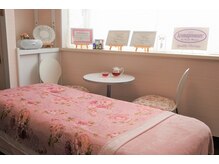 サロン ド ローサ(Salon de ROSA)/リラックスできる施術ルーム♪