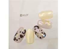 グラティフィープラスココ(gratify+coco)/【個性派　牛ネイル】