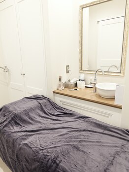 レヴィ アイラッシュアンドビューティ(L'evie)/個室フォト