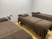 トータルビューティー ブレイクグラシアス 一宮店(TOTAL BEAUTY BREK GRACIAS)の雰囲気（広めのスペースでゆったり施術！#パリジェンヌ#まつげパーマ）