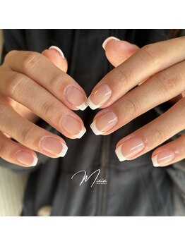 ミクシア(mixia)/フレンチネイル