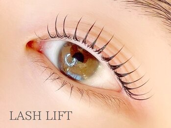 シ ベル 梅田茶屋町店 まつげ(Ci belle)の写真/似合わせデザインが得意◎人気のまつげパーマ【パリジェンヌ/NUNU(束感)/メーテル】はCi belleにお任せ♪