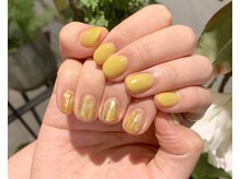 ネイルズ ララ(nails Lala)/マスタードカラー。