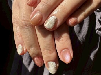 ツーバイマックスビューティー 吉祥寺(2by MAX BEAUTY)の写真/【吉祥寺駅すぐ◎】初回他店オフ無料&当店オフはずっと無料♪隙間時間に大人可愛い理想の指先へ☆