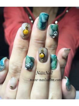 ノワール ネイルアンドスクール(Noire)/