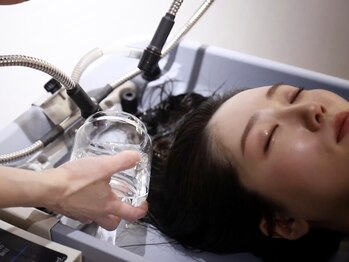 ハウス(HAUS)/毛穴の洗浄/マッサージをします