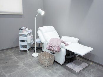 マリー モンルルプルナイ(Mary:mon loulou+plus)/当サロン