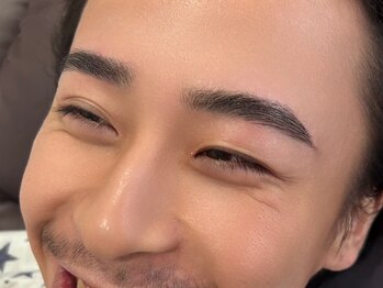 エムズアイブロウ 大阪京橋店(M’sアイブロウ)/メンズハリウッドブロウリフト