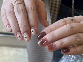 星ぷっくりネイル