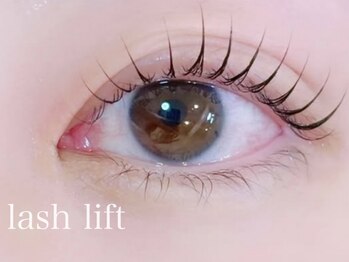 プラス サード(Plus 3rd)/まつげパーマ　四日市/マツパ