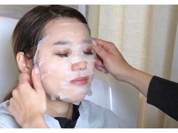 ヨサパーク メル(YOSA PARK mer)の写真/速攻小顔★圧巻の技術力！【最強立体小顔&特別美肌ケア！初回¥7800→¥6800】リフトアップ・二重アゴ改善♪