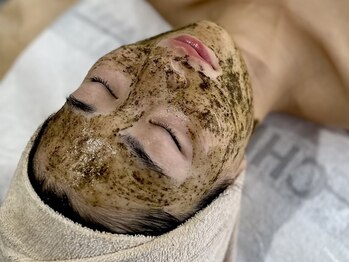 サロン ド ブラン アオヤマ(Salon de BLANC AOYAMA)/クリスティーナハーブピーリング