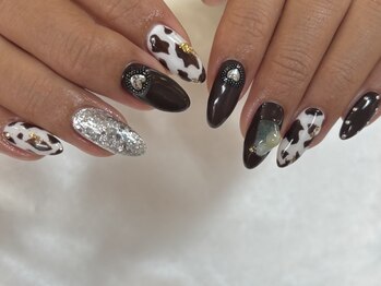 マラマネイル(Malama Nail)/アニマル柄×ブラウン×パーツ