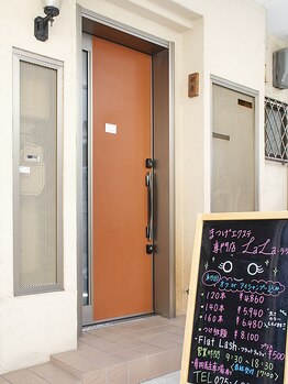 まつげエクステ専門店LaLa/★お店の目印★