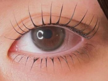 サロン ド エマプラス(Salon de EMMA+)の写真/仙台駅すぐ！予約の取りにくい圧倒的支持を受ける人気サロン☆【パリジェンヌorオーダーカール￥5500～】