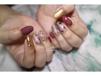 ネイルサロン R/お持込みartコース 8580yen Aki