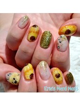 エリーズナードネイルズ(Erie’s Nerd Nails)/