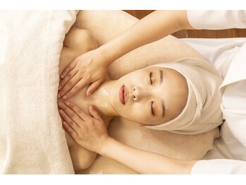 ポーラ ブラン(POLA)/♪デコルテケア♪