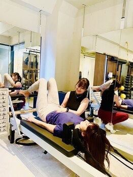 ビースタイル(b-style)/マシンを使用したピラティス