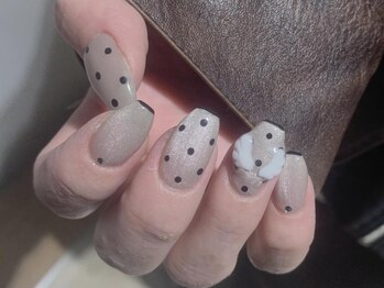 アングゥ ウル(ungu ul)/マグネット/ドットネイル