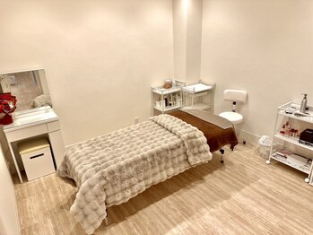 アンドミラー(And Mirror)/室内*