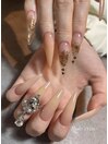 クリア埋め込み×ビジューネイル