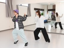 AXIS DANCE STUDIO《ダンス/ヨガ/ピラティス》/