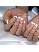 ネイルサロン R/フレンチコース5500円　Aki