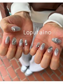 キラキラパーツネイル