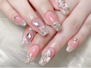 シーアンドビーネイル(C&B Nail)の写真/【渋谷/持込みOK】繊細な手描きアートも思いのまま♪耐久性のあるチップスカルプで折れにくく綺麗長持ち★