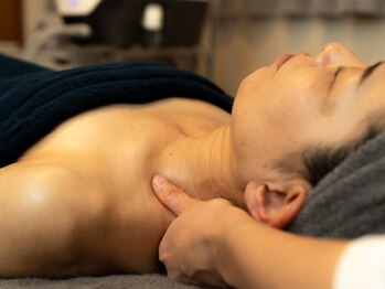 スリー(3Re)の写真/気になる噛みしめ、首肩こりも◎根本からケアし若々しい見た目に【首肩こり/頭痛/不眠/噛みしめ/眼精疲労】