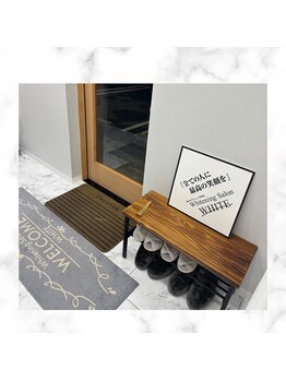 ホワイト 上乃木南店(WHITE)/玄関