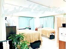 エンジェルラッシュ 蒲田店(Angel Lash)の雰囲気（女性専用☆広々とした施術台でゆったり寛いで頂けます♪[蒲田]）