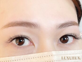 ルクソーアイ(LUXUEUX EYE)の写真/【美眉スタイリング♪】お顔の印象が決まる眉のお手入れはプロにお任せ★高技術でワンランク上の仕上がり◎