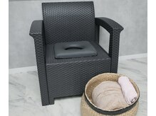 よもぎ蒸し温活専門店 -私だけのよもぎ蒸し- Lucero 【よもぎ蒸し/水素ケア】の雰囲気(椅子:背もたれ付きで疲れにくく、熱、サビ、カビに強い仕様)