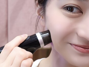 じぶんdeエステ 梅田ルクア店の写真/【最先端美肌フェイシャルマシンが￥0体験】肌の内側から透明感のある美肌へ！毛穴ケアにも◎