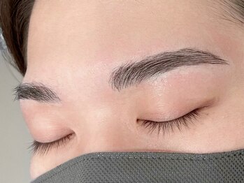 RIMURU by GLITTER まつ毛&眉毛 つくば店【5月2日NEW OPEN(予定)】の写真/【プロに任せる自眉ケア<ハリウッドブロウリフト>認定店】メンズのお客様も歓迎★