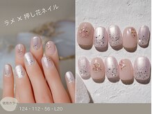 ナイスネイル 高槻店/60種類から選ぶトレンドネイル
