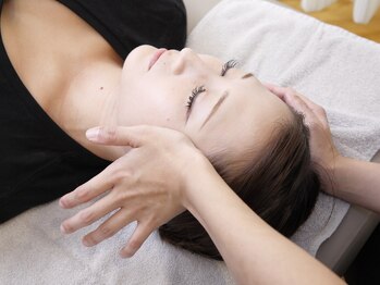 GIG整骨院の写真/《お顔のむくみ/しわ/たるみが気になる方に◎》当院では電気パルスも用いて皮膚と筋肉にアプローチ♪