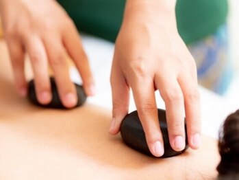 ヌーベルコピーヌ 稲毛西口店の写真/冬限定★【ホットストーンととのいアロマ】90分*体の芯からポカポカに♪冷え性/むくみ改善へ!免疫力もUP!