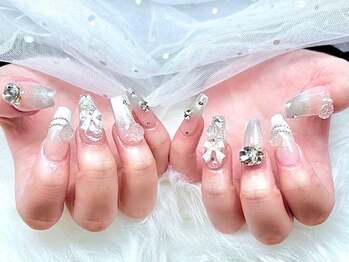 アイラ ネイル アンド ビューティー スパ(AILA NAIL & BEAUTY SPA)の写真/韓国・ワンホンネイルで華やかな指先に♪上品さと色っぽさを兼ね備えたトレンド感満載のデザイン多数◎