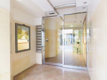 マナハ(MANAHA)/エントランス