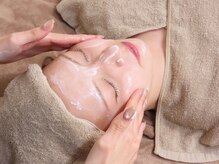 シミケア専門サロン Lotus. 千早香椎店【シミ/シワ/毛穴/小顔】の雰囲気(お肌悩みに合わせた丁寧な施術とカウンセリング【千早/シミ】)