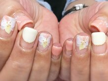 ネイルネイル 南森町店(nailnail)/手描きのお花が涼しげ♪