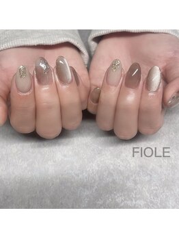 フィオル(FIOLE)/ニュアンスネイル(*^^*)