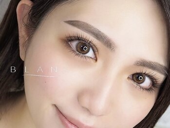 アイラッシュサロン ブラン 広島パセーラ店(Eyelash Salon Blanc)の写真/【最強垢抜けset★アイブロウ×まつげパーマ】骨格や目元に合わせオーダーメイド！目元美人に導きます★