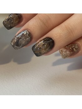 ヌア(nur.)/ダークnuance