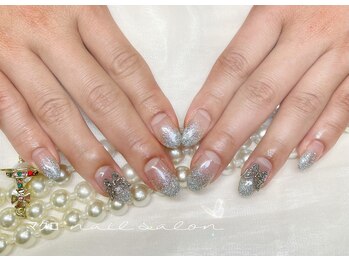 マグロ ネイルサロン/