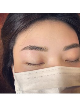 ナリエットビス(NARIETT bis)/アイブロウ